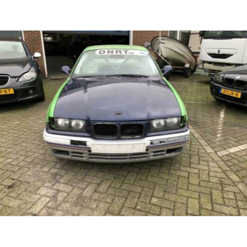 Race auto BMW E36 coupe
