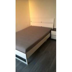 Twijfelaar incl matras & nachtkastje