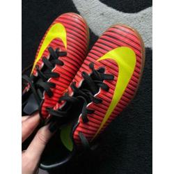 Nike zaalvoetbal schoenen 36 mercurial