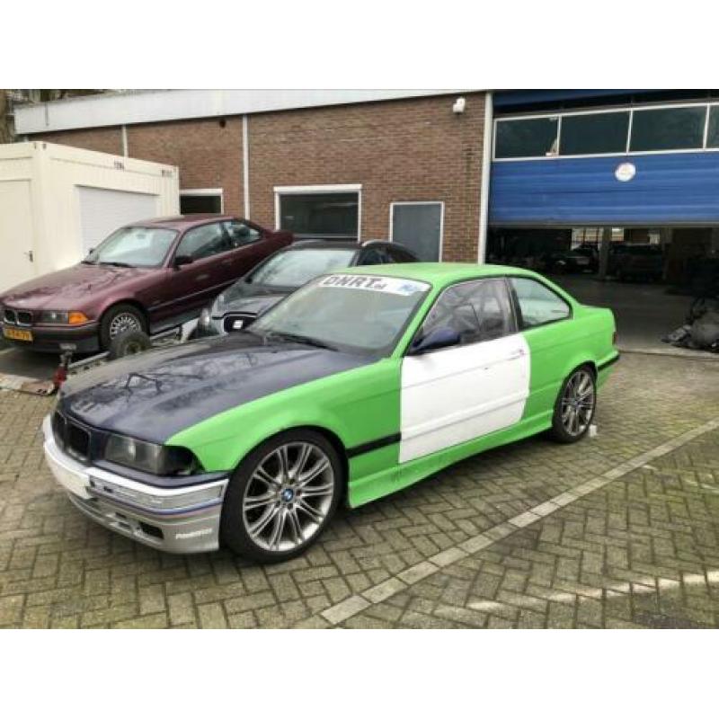 Race auto BMW E36 coupe