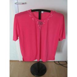 Prachtige roze shirt van Pomesa met korte mouwen maat XXL..