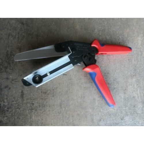 Knipex 95 02 21 plastic kabelgoot schaar / tang zgan