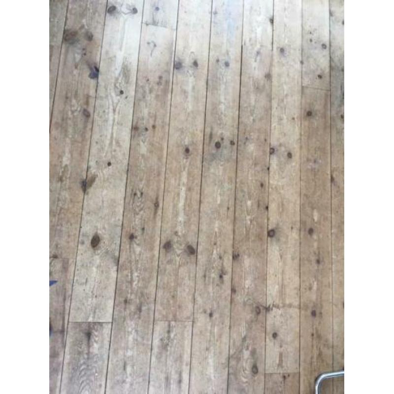Grenen vloer 19m2