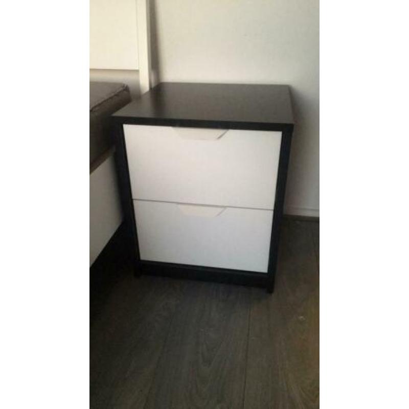 Twijfelaar incl matras & nachtkastje