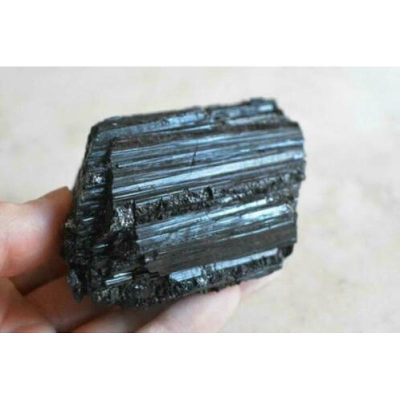 Zwarte Toermalijn uit Peru - 395 gram