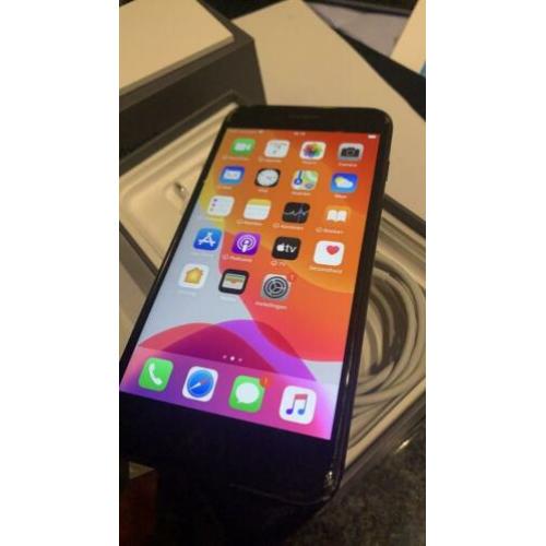 Apple iPhone 8 Plus 256GB met doosje en toebehoren