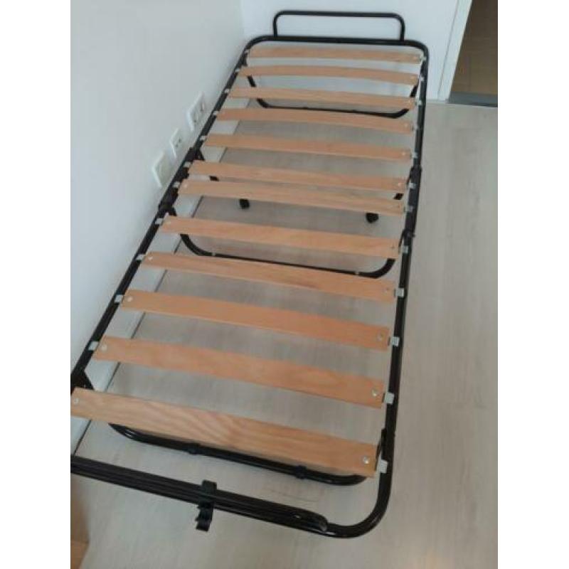 Logeerbed 190x 80 cm in zeer goede staat