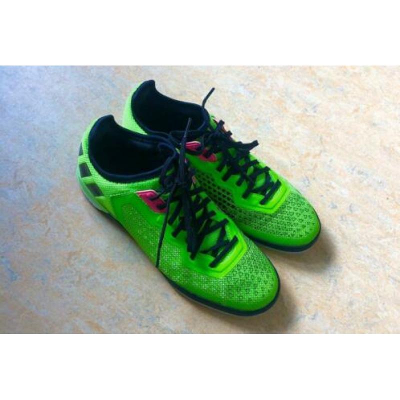 Pro Adidas zaalschoen / indoor / zaalvoetbalschoen / futsal