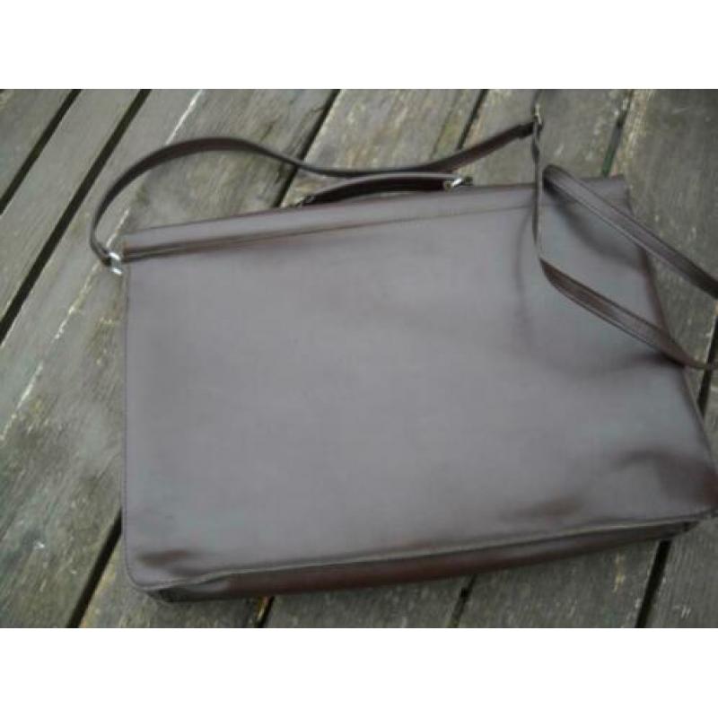 Leer leren schoudertas 41 x 28 cm donkerbruin