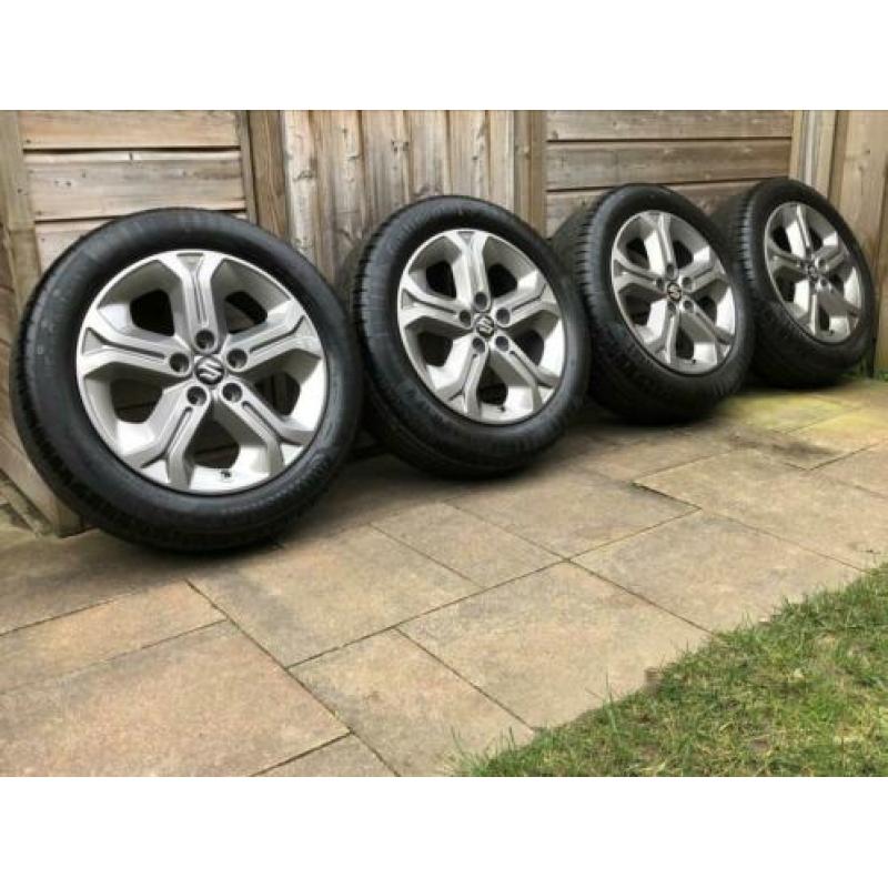Org NIEUWE Suzuki Vitara 17 inch velgen + zomerbanden + TPMS