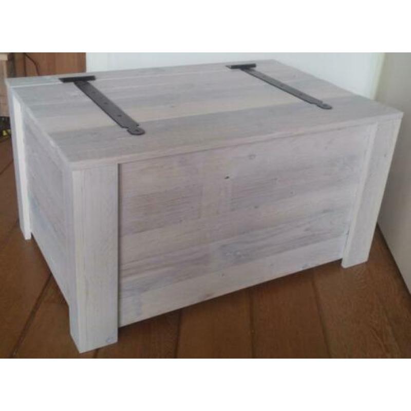 NIEUWE houten kist 85x55,5 cm, 45 cm hoog