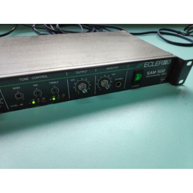 ECLER SAM 502 mixer