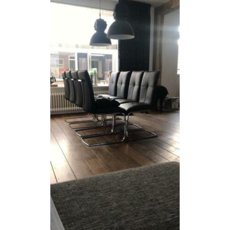 stoel eettafel eetkamertafelstoel zwart rvs zwevend greep