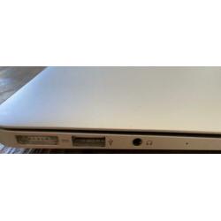 Apple MacBook Air Intel Core I5 1.3 GHz 128 GB 4GB