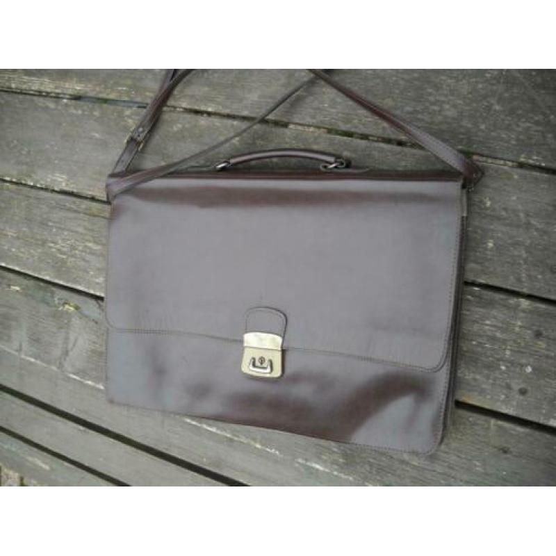 Leer leren schoudertas 41 x 28 cm donkerbruin