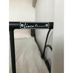 Gietijzeren bed LINEA FERREA