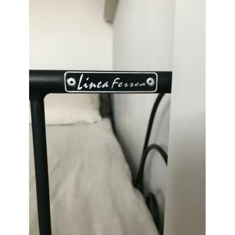 Gietijzeren bed LINEA FERREA
