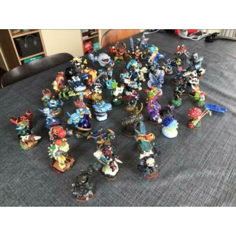 55 Prachtige skylander poppetjes