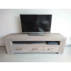 Zeer nette eiken tvmeubel greywash