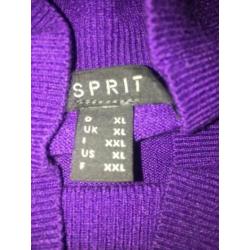 Esprit twinset in mooie kleur paars in maat L/XL.