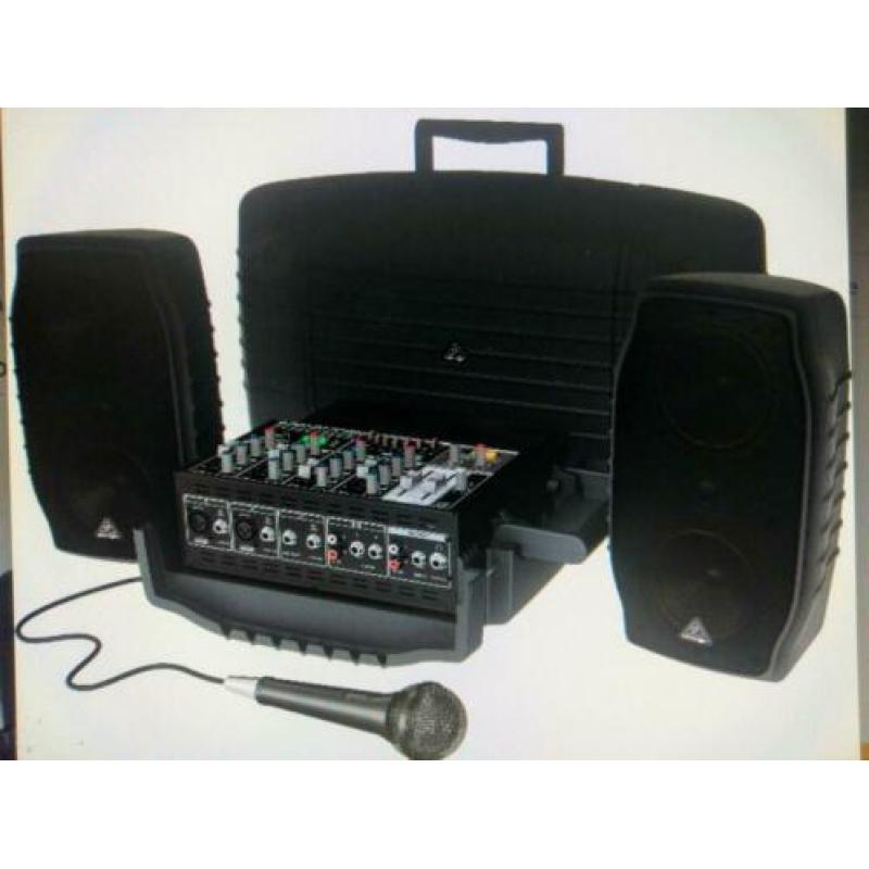 Compacte Behringer PA geluidsinstallatie + micro + statieven