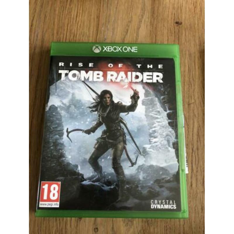 Xbox one s 500gb met 5 spellen en controller.