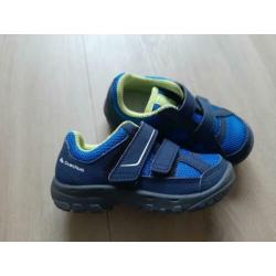 Nieuwe wandel bergschoenen van Quechua maat 25
