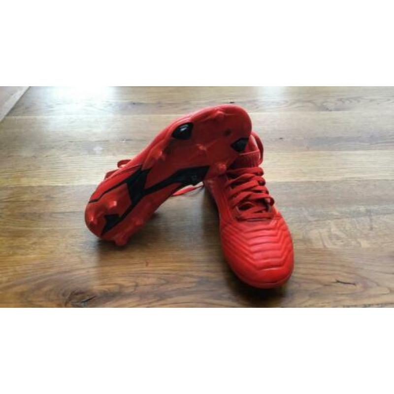 Adidas Predator 19.3 voetbalschoen maat 34
