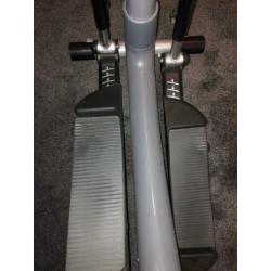 Crosstrainer Infinity x985 - gebruikt