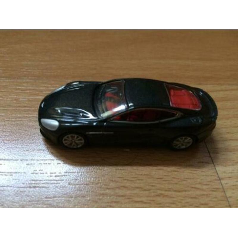 Aston Martin Oxford Diecast 2x 1:76 nieuw & zgan
