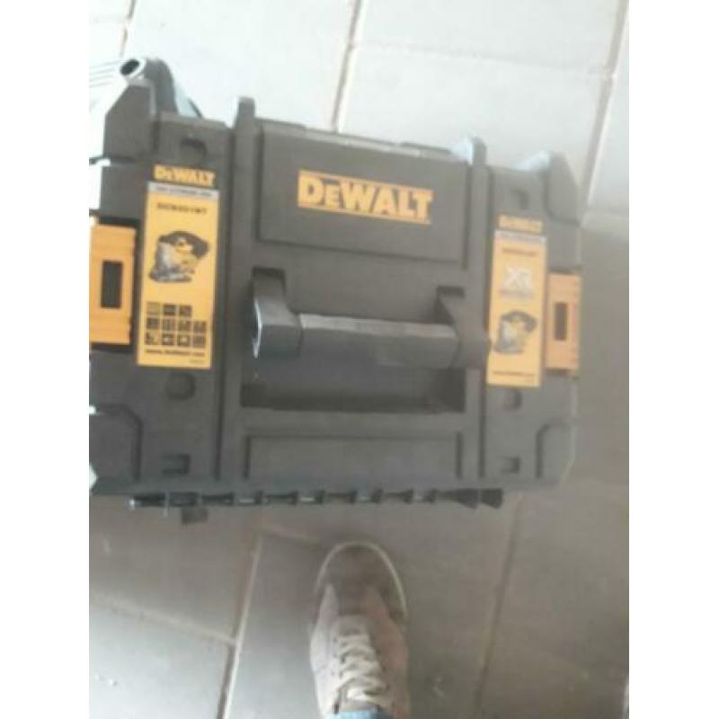 Dewalt koffers met karretje