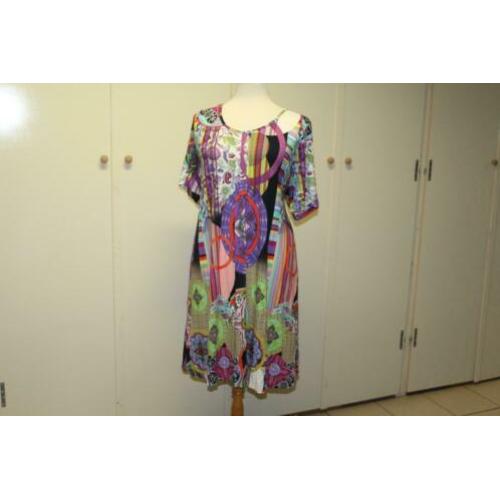 Signature vlot gekleurde stretch jurk mt 4XL