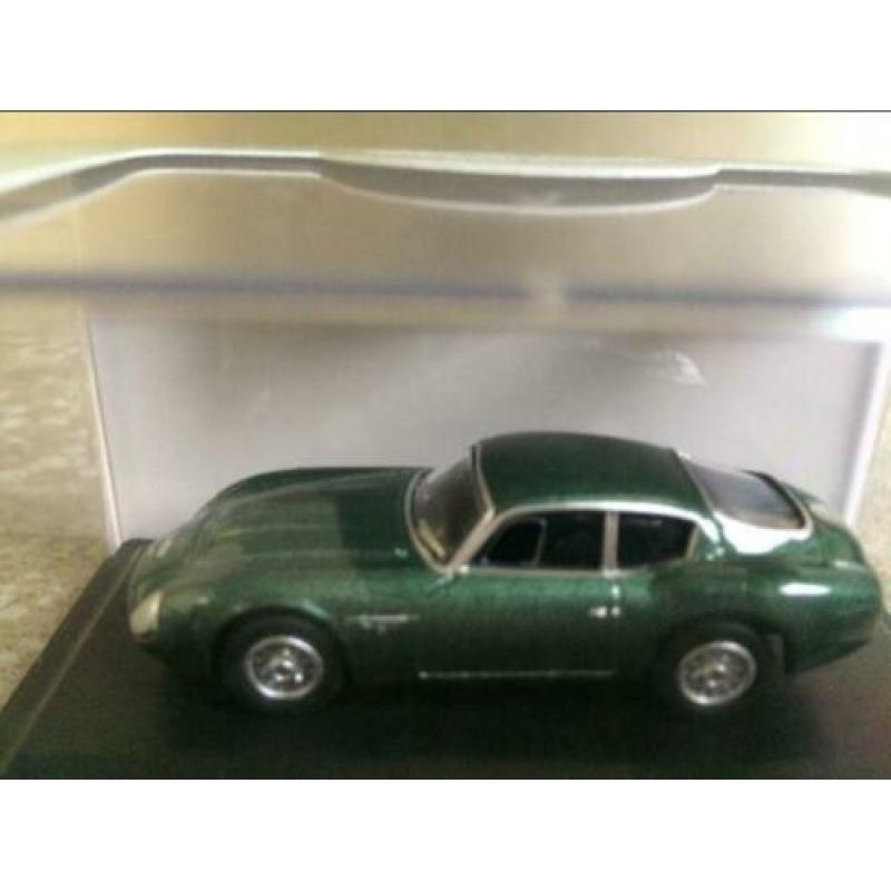 Aston Martin Oxford Diecast 2x 1:76 nieuw & zgan