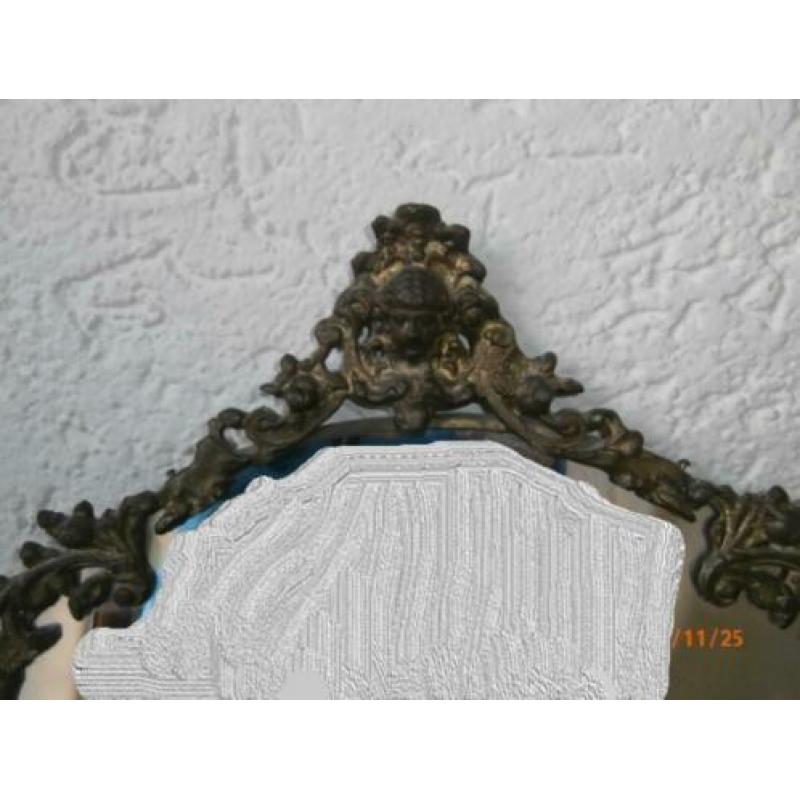 barok spiegel ovaal met kuif (engel) - koperen bewerkte rand
