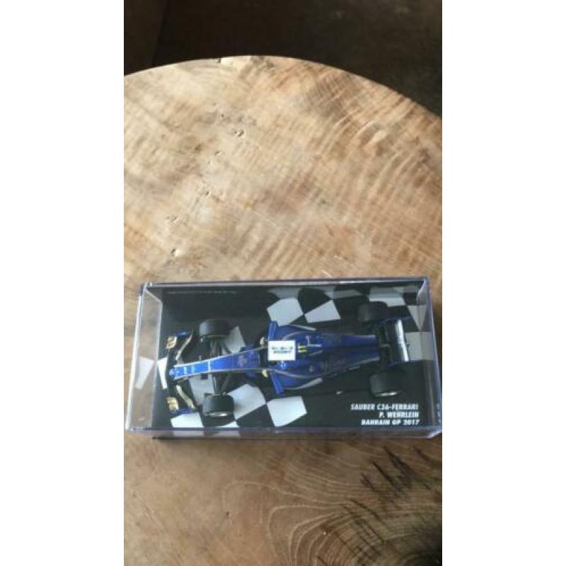 Sauber Ferrari Minichamps 1:43 Wehrlein Bahrein GP 2017