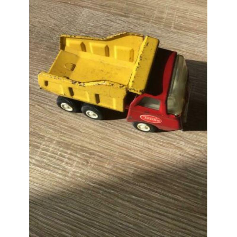 6 oude Tonka autos.