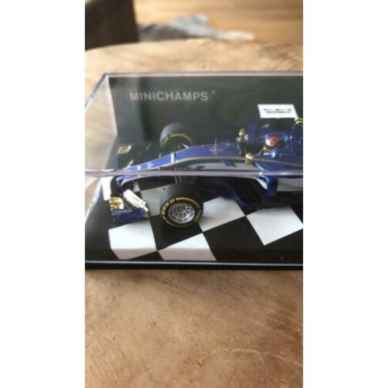 Sauber Ferrari Minichamps 1:43 Wehrlein Bahrein GP 2017