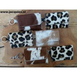 Koeienhuid pasjes sleutelhanger bij "Jacquies" ook in panter