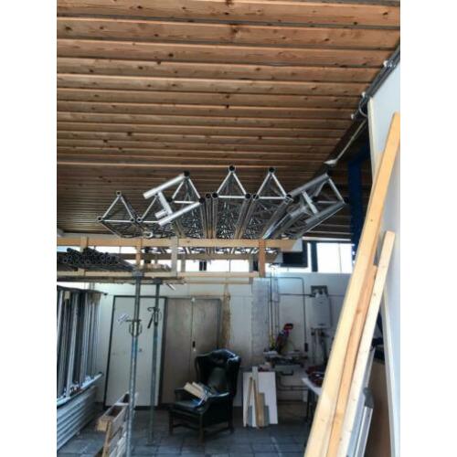 Trussen 3 en 4 meter te koop !!!