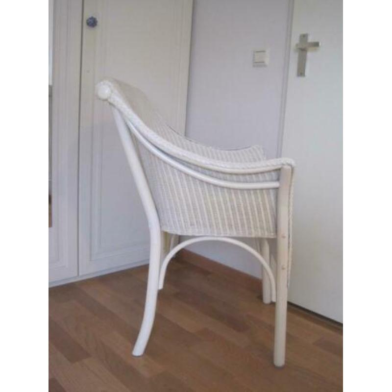 In prijs verlaagd: offwhite Lloyd Loom fauteuil incl. kussen