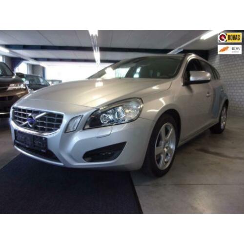 Volvo V60 2.0 D3 Momentum