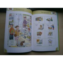 Te koop: beginners woordenboek Engels voor kinderen.