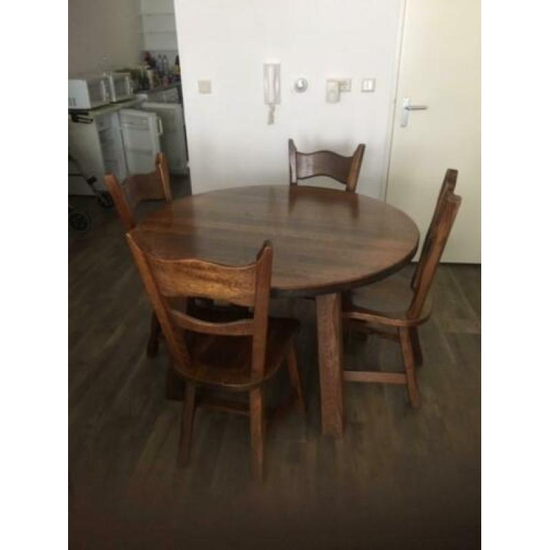 ronde eiken eettafel