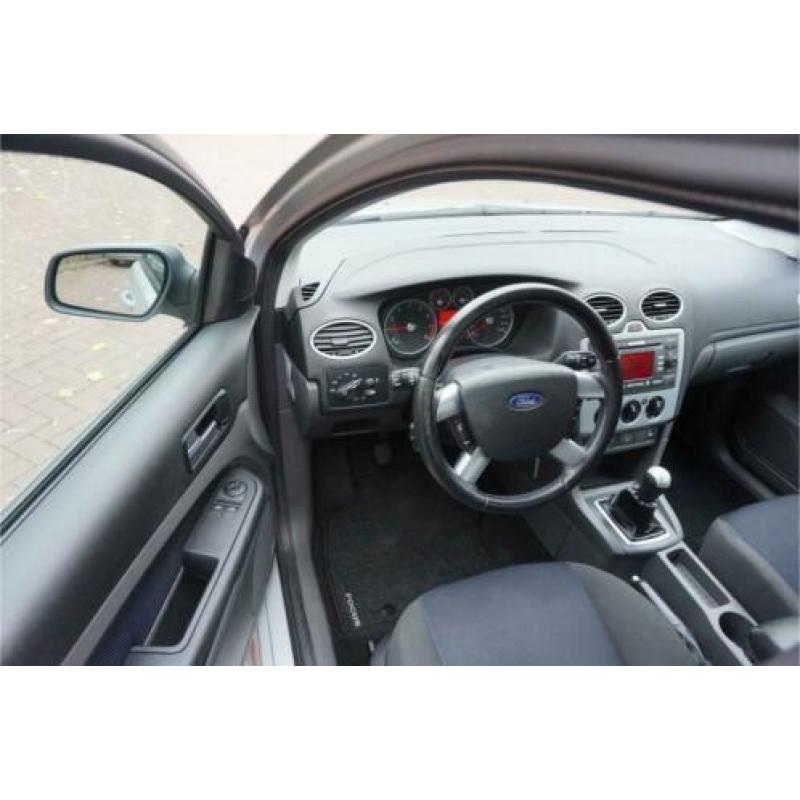 Ford Focus Wagon 1.8-16V Futura Flexifuel 2e EIGENAAR DEALER