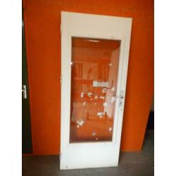 Diverse achter buitendeuren dubbelglas, ca. 83 x 201,5