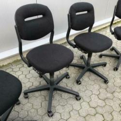 Ahrend 220 bureaustoelen met nieuwe zwarte stoffering # 402