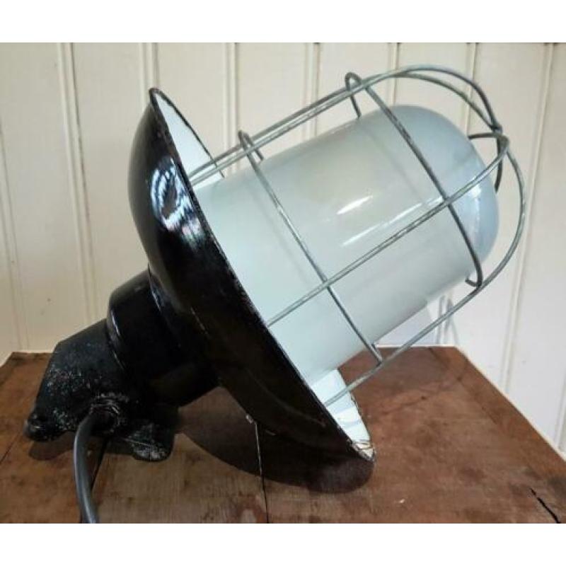 Buitenlamp/kooilamp/bully/wandlamp, vintage, industrieel