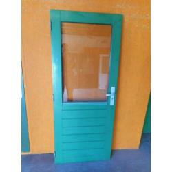 Diverse achter buitendeuren dubbelglas, ca. 83 x 201,5