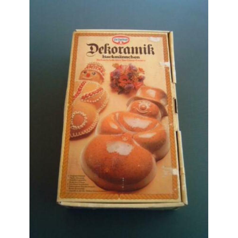 Bakvorm van dr. Oetker in originele doos.