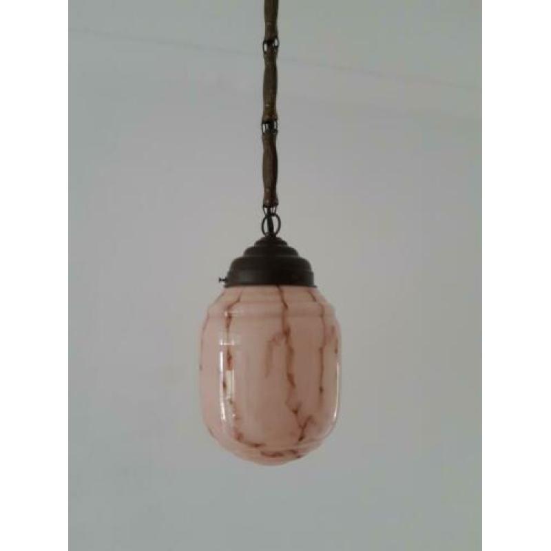 Art deco hanglamp met gemarmerd glas.